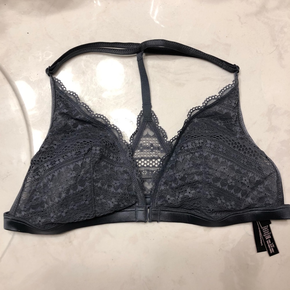 SOLD NWT Gray Victoria’s Secret Bralette L